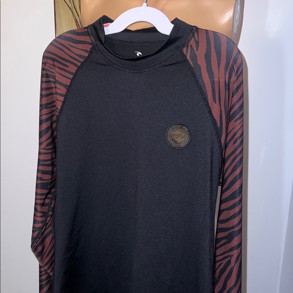 🏖️RIP CURL NWOT L/S RASHGUSTD🏖️